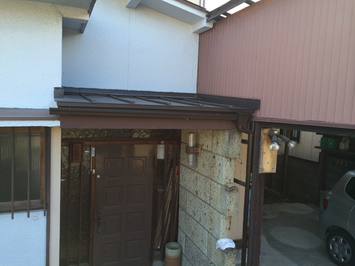 A様邸玄関庇リフォーム工事（屋根、樋）（愛知県北名古屋市）