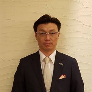 代表取締役<br />
加茂　重夫